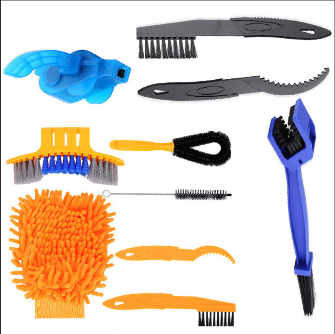 Bicycle Chain Cleaning Kit - Bike Chain Scrubber Brush Set & Glove for MTB Road Bike - Image 2